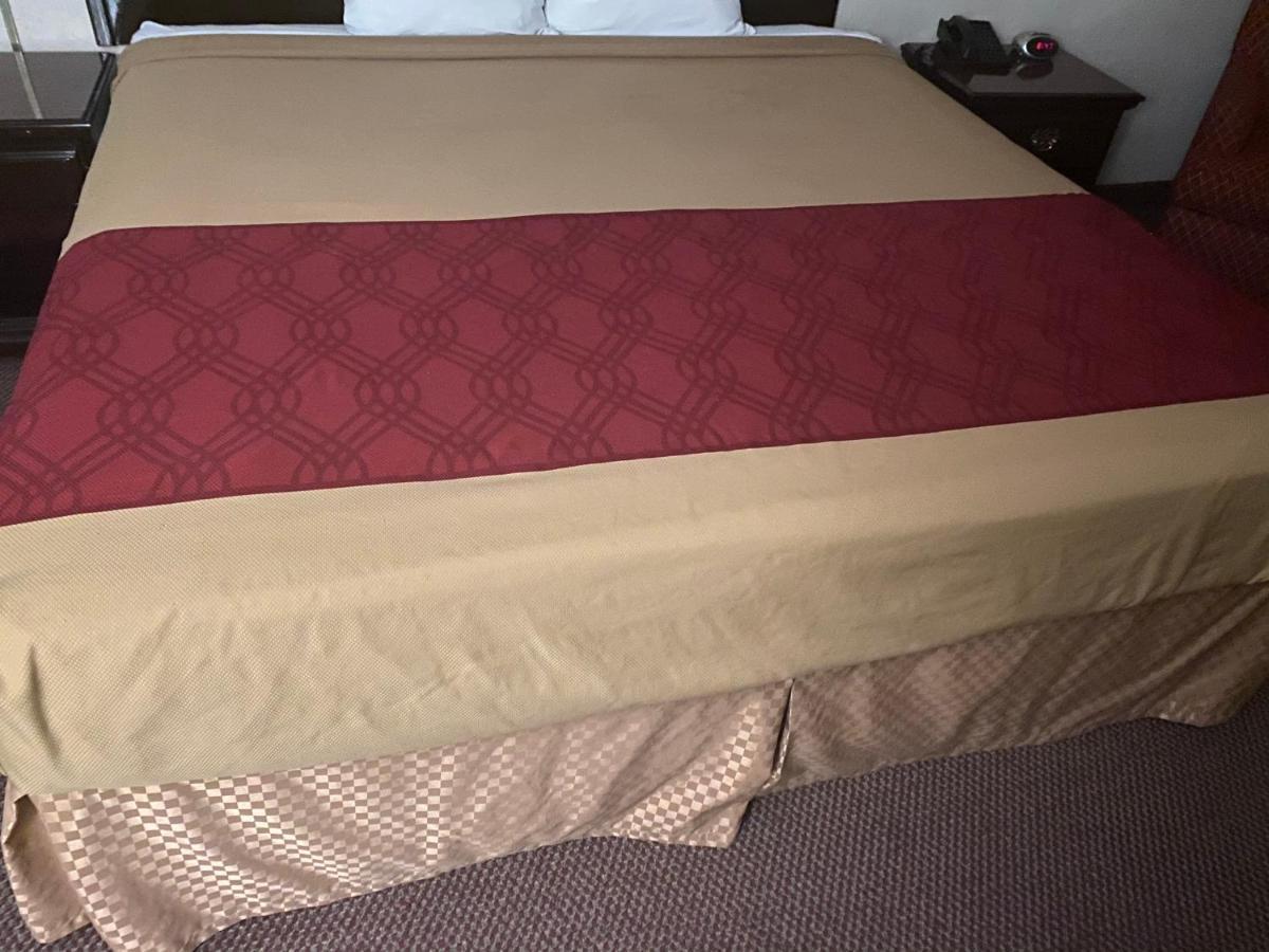 Econo Lodge Inn & Suites El Paso Eksteriør billede