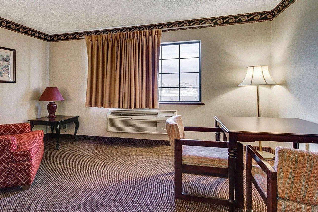 Econo Lodge Inn & Suites El Paso Eksteriør billede