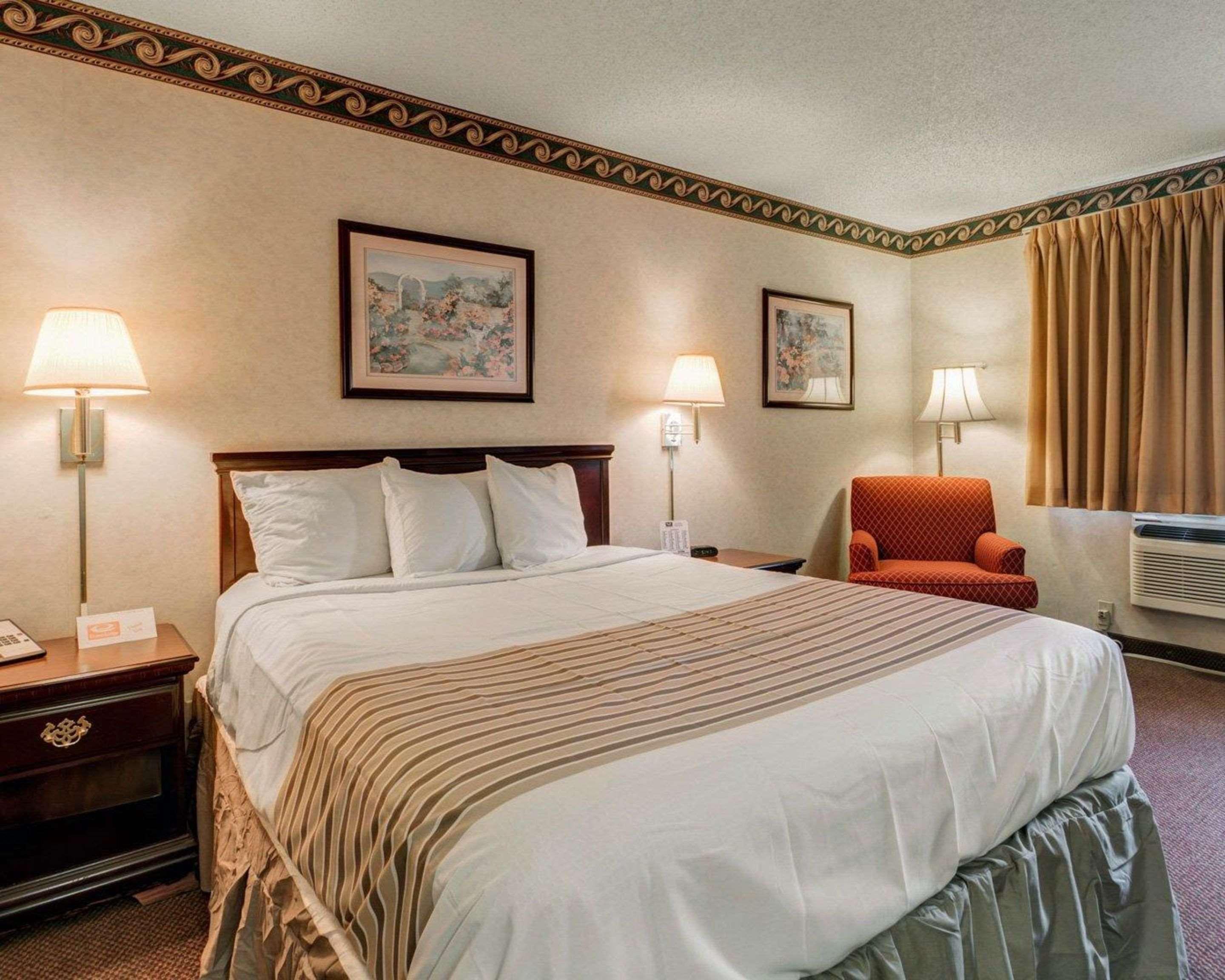 Econo Lodge Inn & Suites El Paso Eksteriør billede