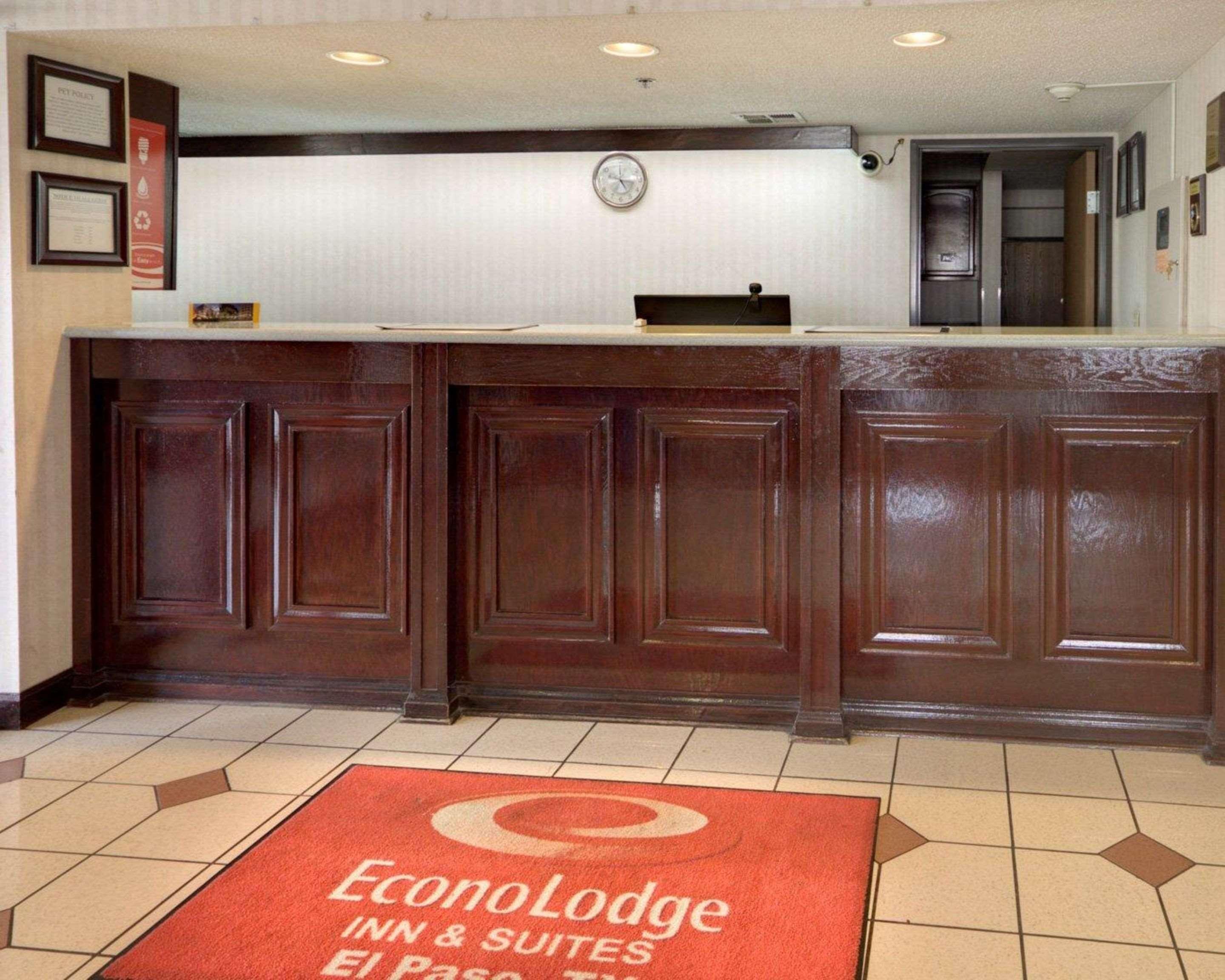 Econo Lodge Inn & Suites El Paso Eksteriør billede