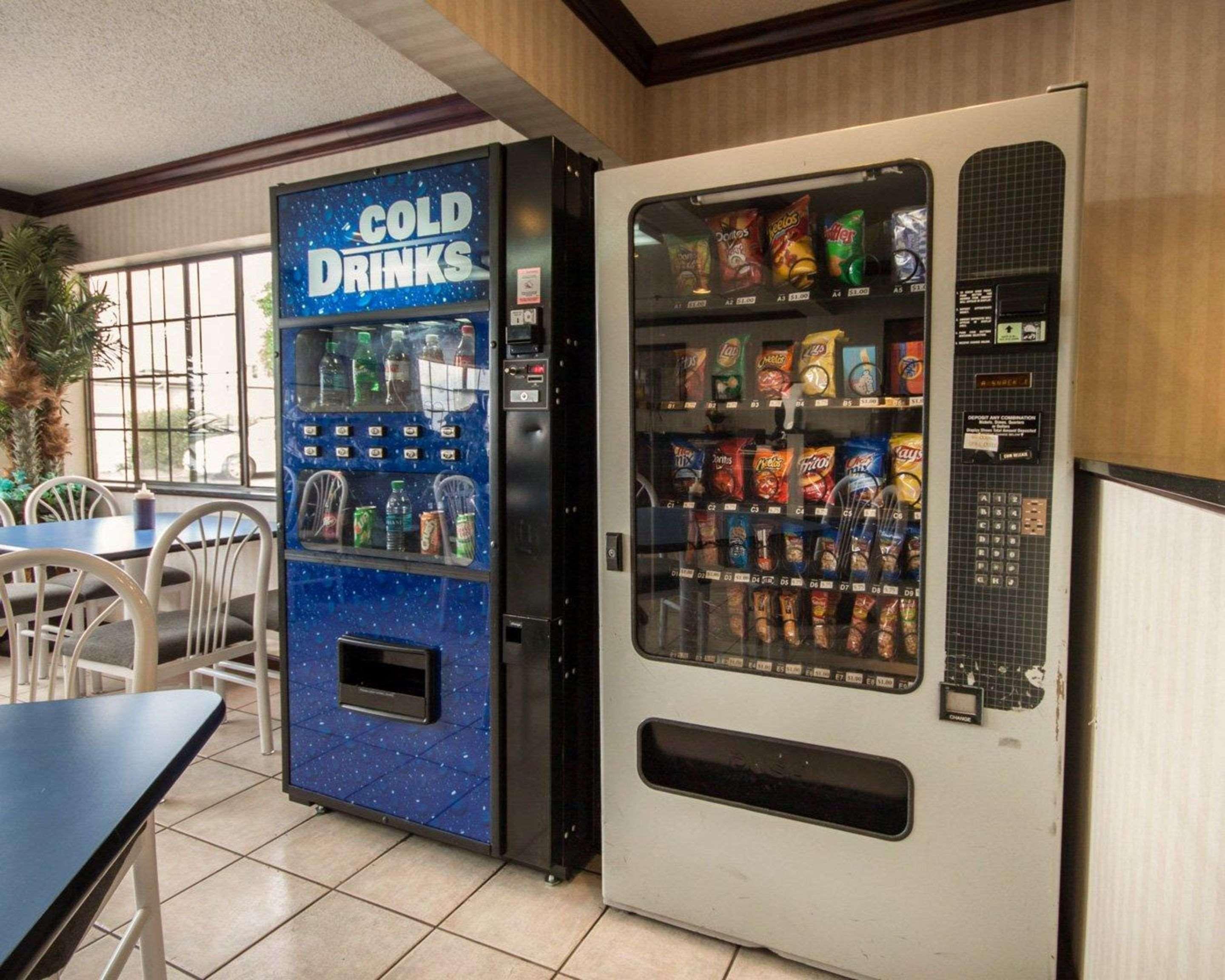 Econo Lodge Inn & Suites El Paso Eksteriør billede