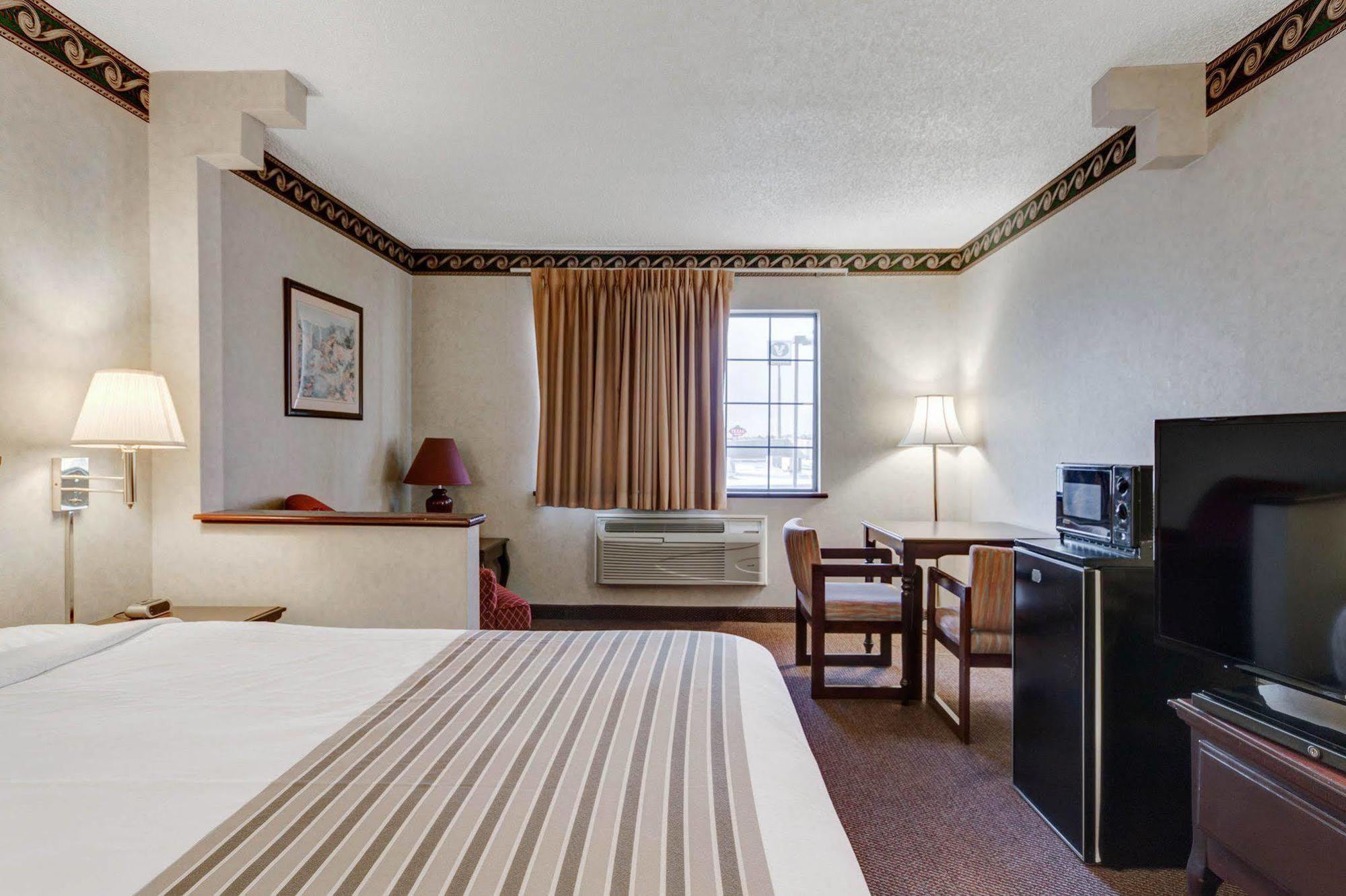 Econo Lodge Inn & Suites El Paso Eksteriør billede